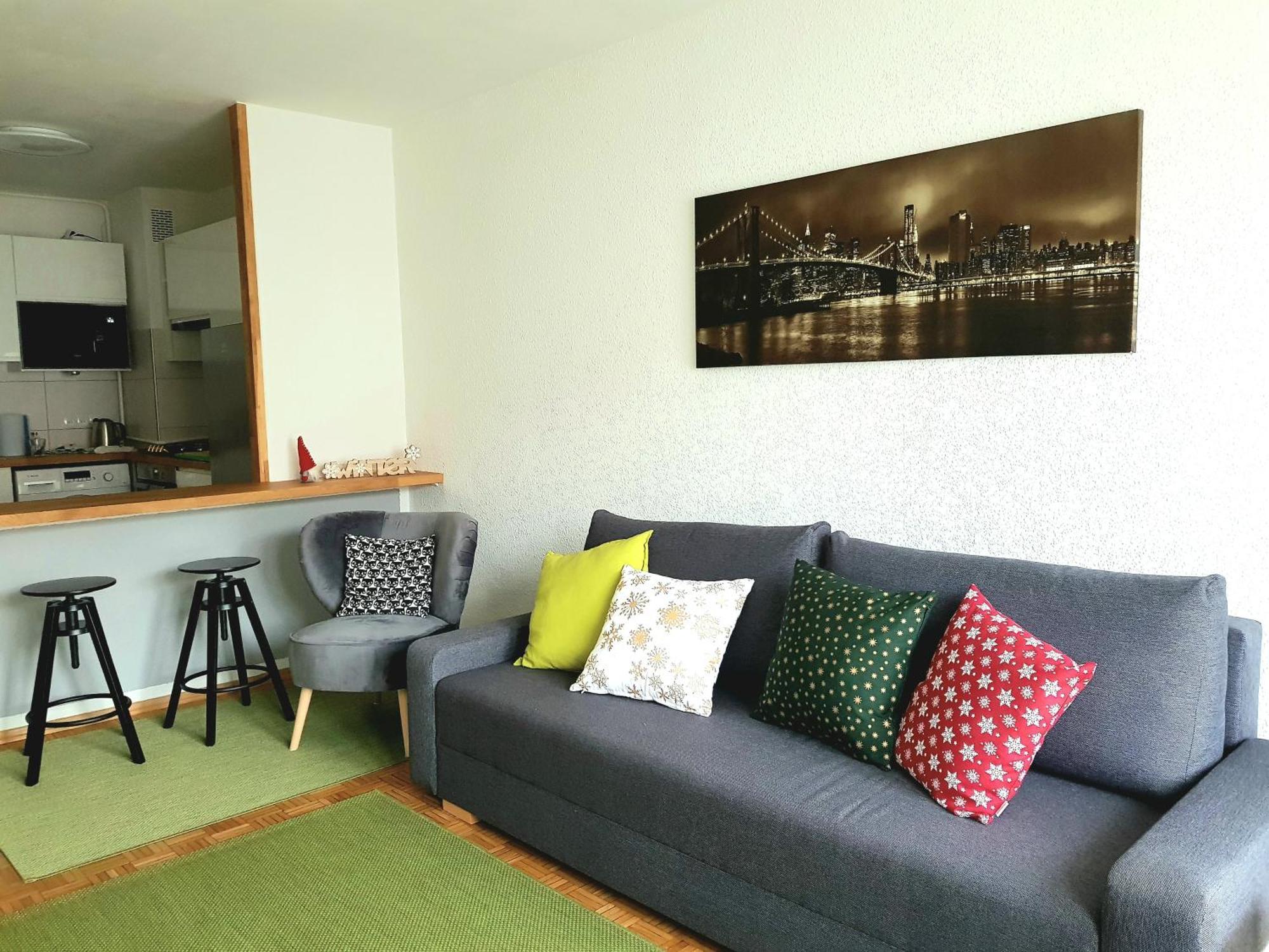 Wygodny Dwupokojowy Pomiedzy Lotniskiem A Centrum Apartament Warszawa